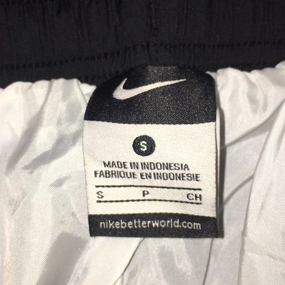 Nike sweatpants adjustable and breathable - Picture 5 of 5